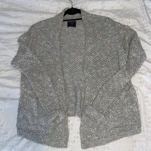 ABERCROMBIE & FITCH Gray Knit Cardigan. Size Medium.
